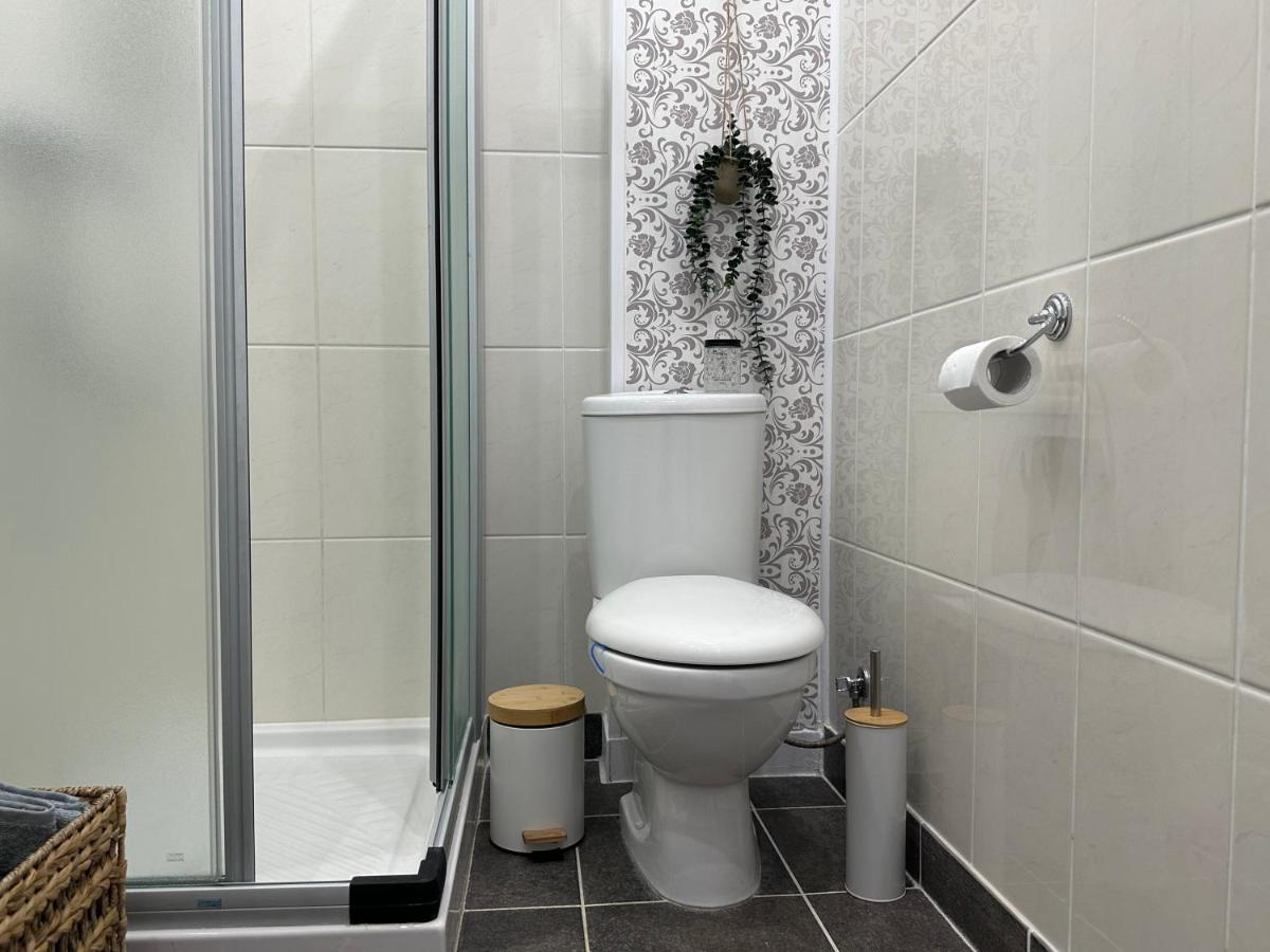 Sea View Apartment Near The Beach Pafos Exterior foto