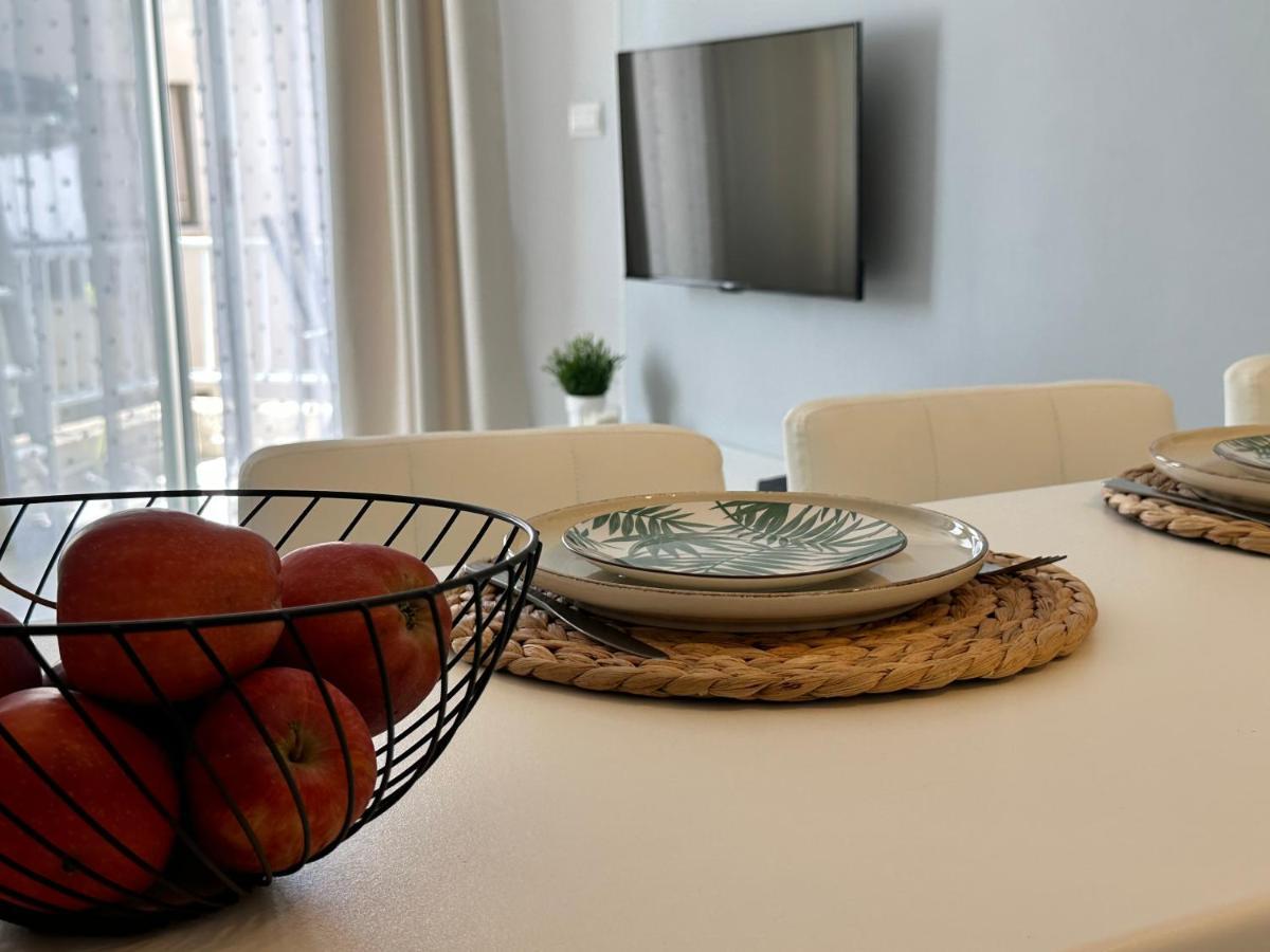 Sea View Apartment Near The Beach Pafos Exterior foto