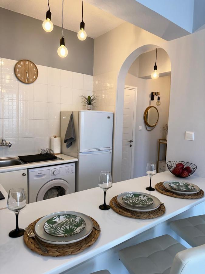 Sea View Apartment Near The Beach Pafos Exterior foto