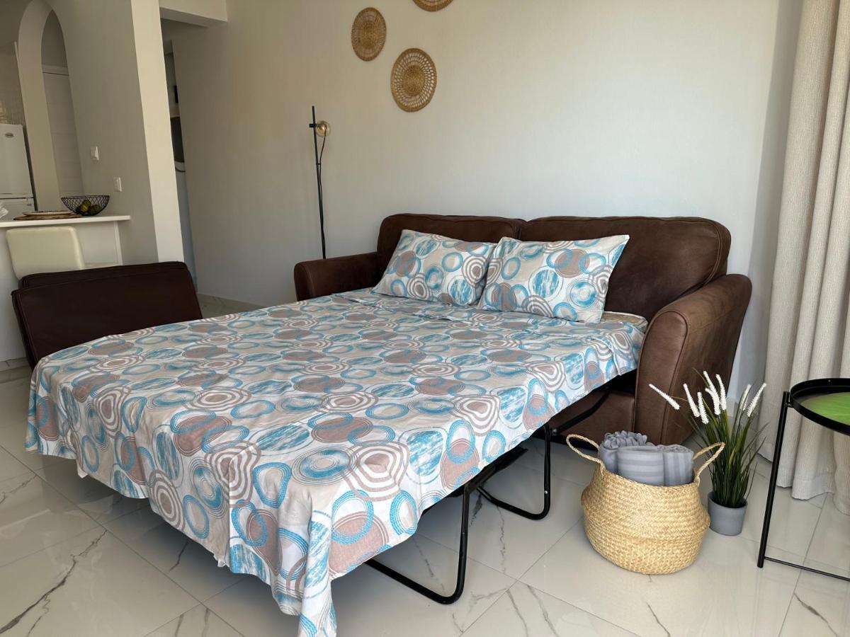 Sea View Apartment Near The Beach Pafos Exterior foto