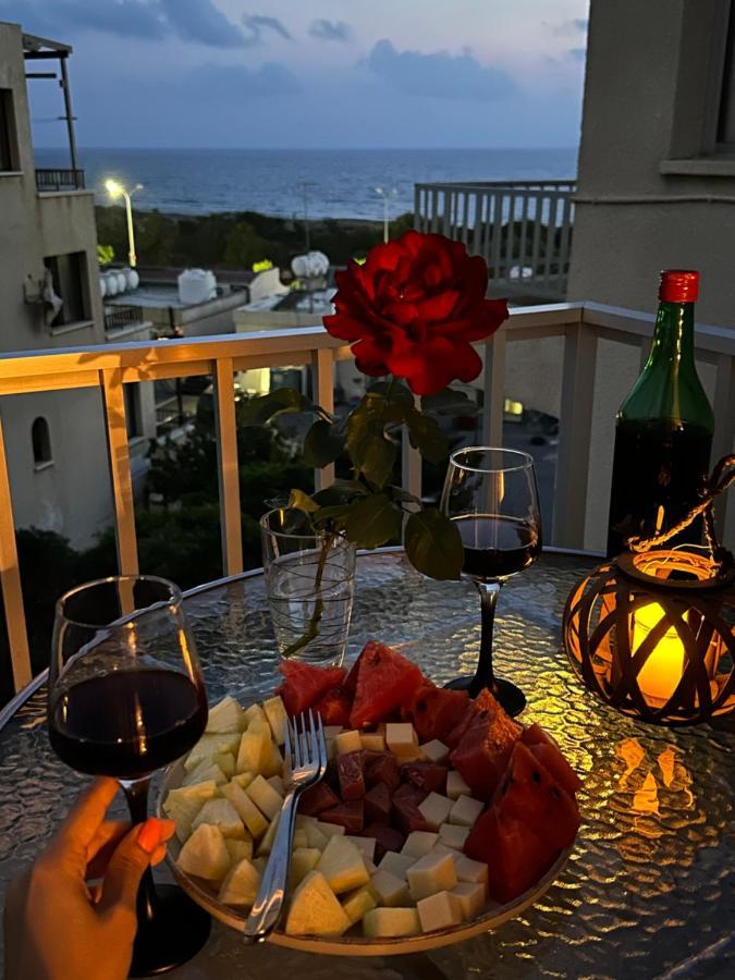 Sea View Apartment Near The Beach Pafos Exterior foto
